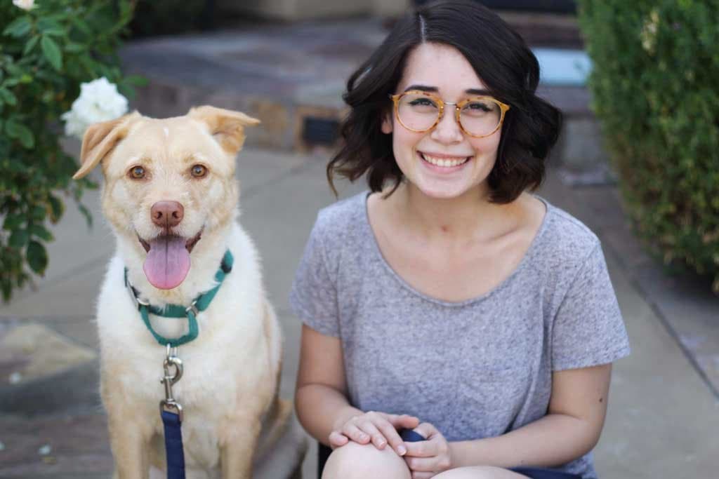 ¿Cómo educar a un perro sordo?